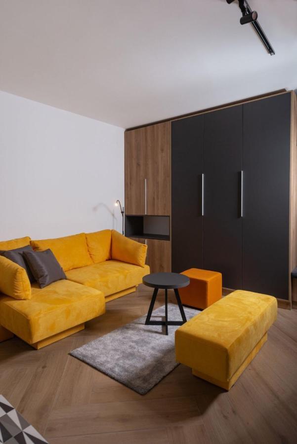 Republic Square Apartment - With Garage Novi Sad Exterior photo