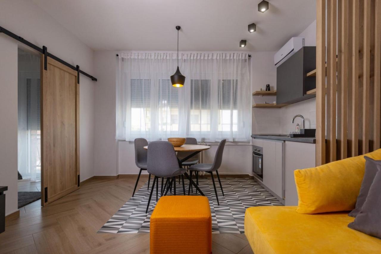 Republic Square Apartment - With Garage Novi Sad Exterior photo